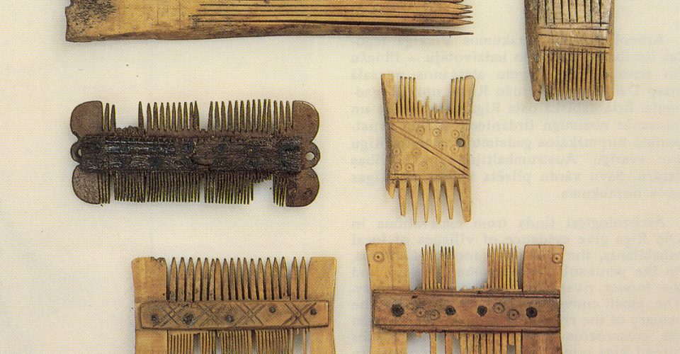 Bone combs. 13th–14th cent.
