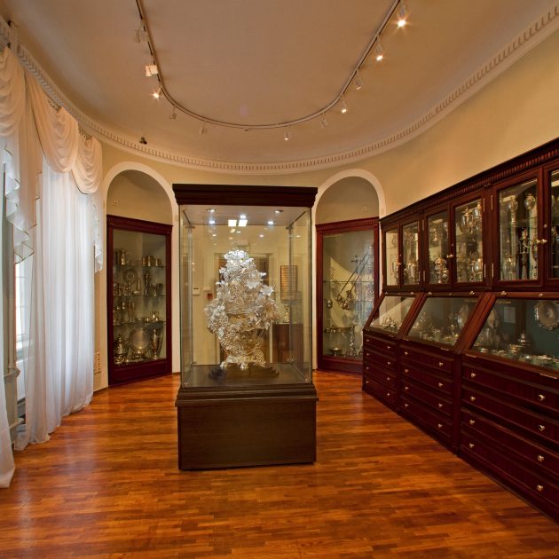 Svētdienas programma ikvienam interesentam “Sudraba kabinets un dārgmetālu priekšmetu kolekcija muzejā”