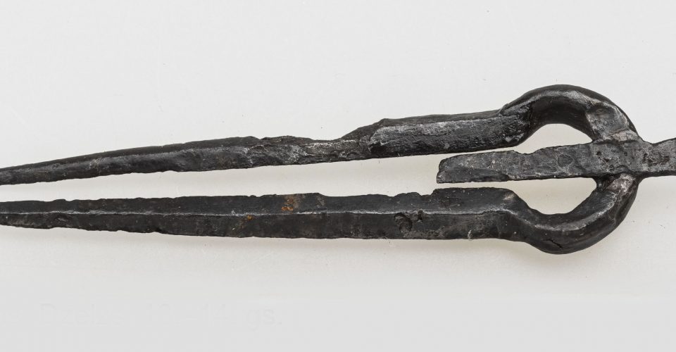 Iron jew's harp. 13th–17th cent.