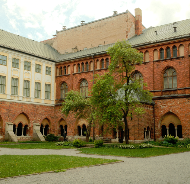 Rīgas vēstures un kuģniecības muzejs aicina darbā remontstrādnieku